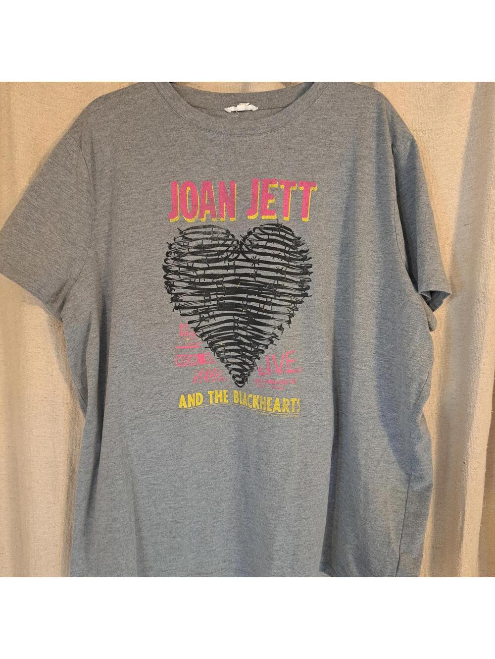 Maurices Joan Jett Graphic T-Shirt 2X Gray